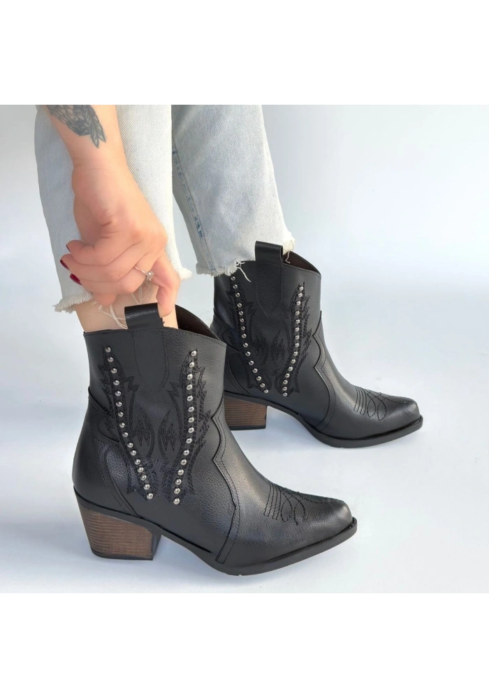 Matin Siyah Cilt Topuklu Bot