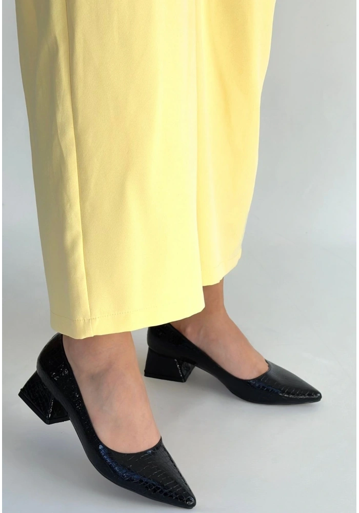 Meort Siyah Rugan Topuklu Ayakkabı