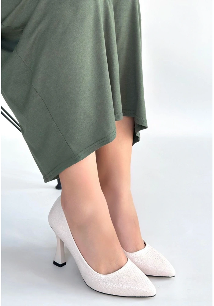 Merio Bej Baskılı Rugan Topuklu Ayakkabı