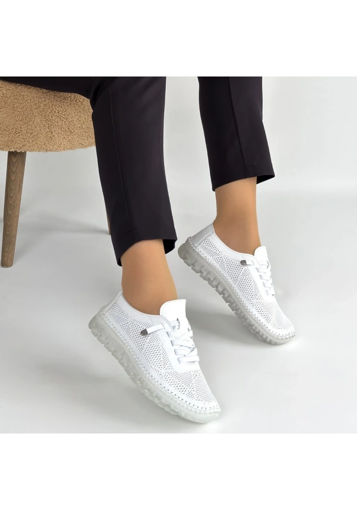 Merja Beyaz Deri Bağcıklı Spor Ayakkabı