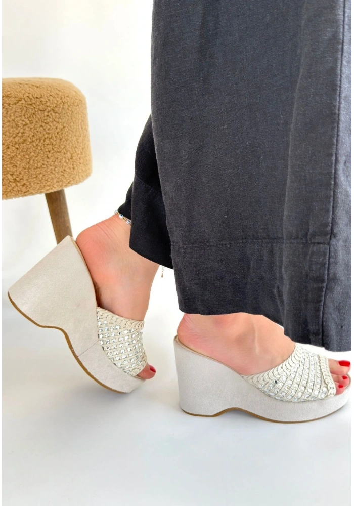 Moka Bej Triko Dolgu Topuk Terlik