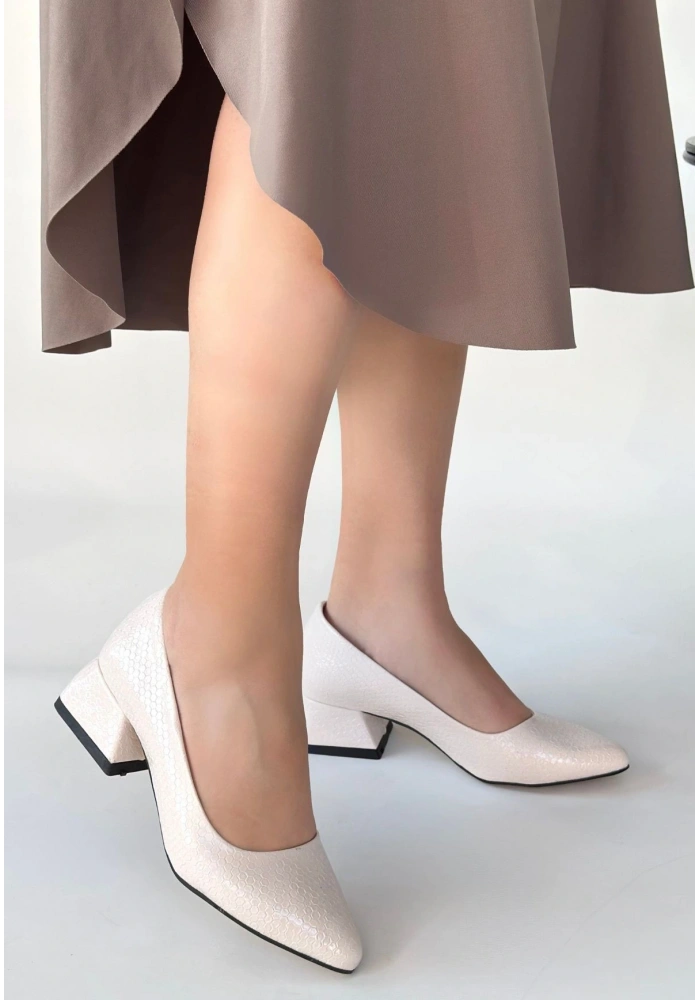 Nitya Bej Baskılı Rugan Topuklu Ayakkabı