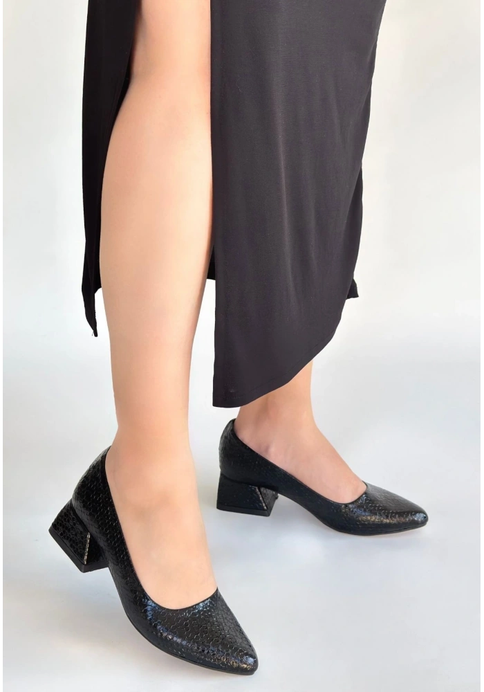 Nitya Siyah Baskılı Rugan Topuklu Ayakkabı