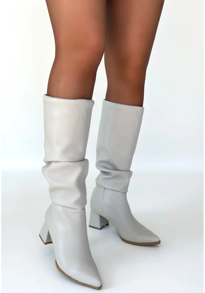 Pitay Bej Cilt Topuklu Çizme