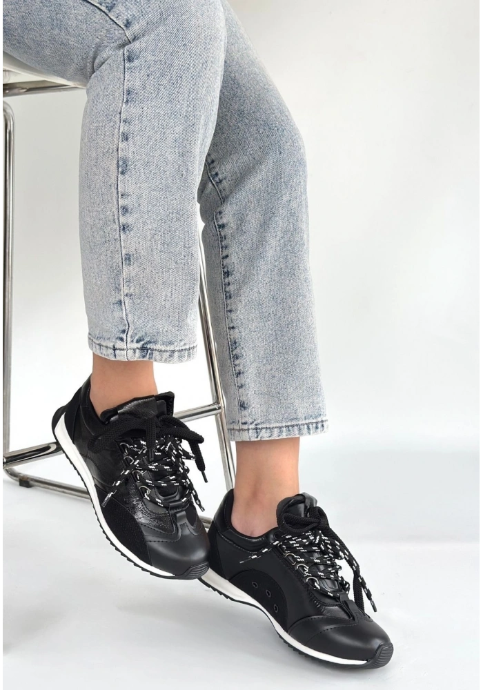 Reat Siyah Cilt Bağcıklı  Paraşüt Detaylı Spor Ayakkabı
