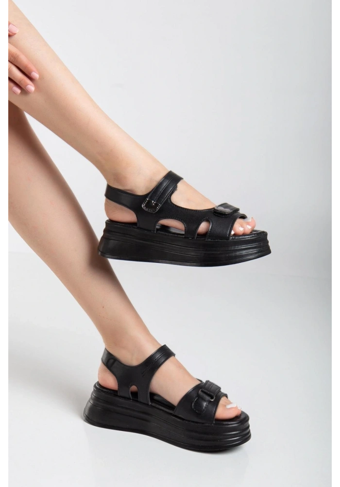 Saide Siyah Cilt Cırt Cırtlı Sandalet