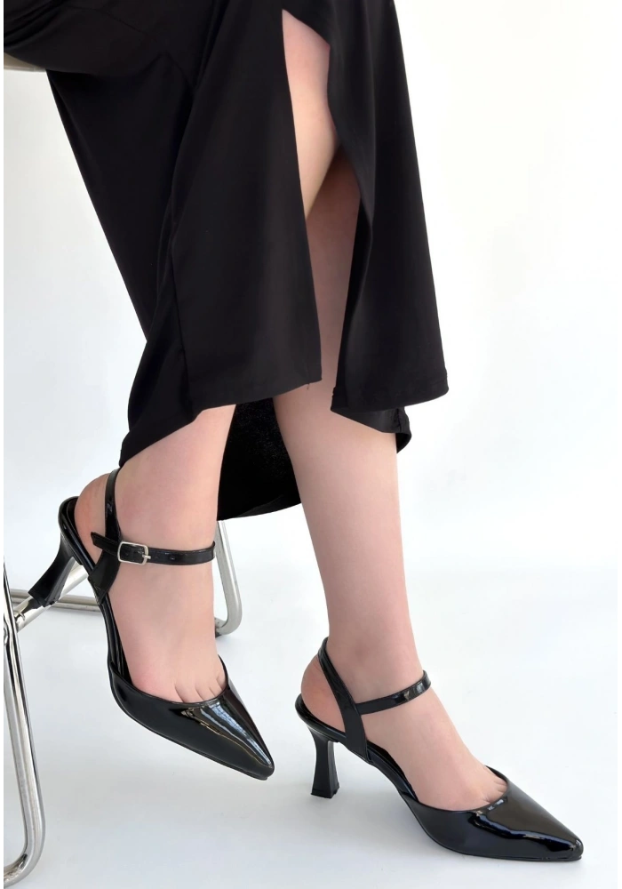 Suden Siyah Rugan Topuklu Ayakkabı