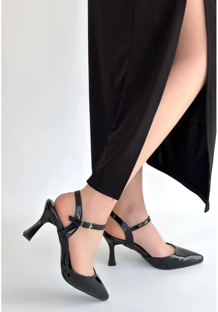 Suden Siyah Rugan Topuklu Ayakkabı