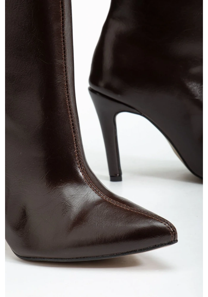 SYT-2004 Kahve Kırışık Rugan Günlük Bayan Çizme