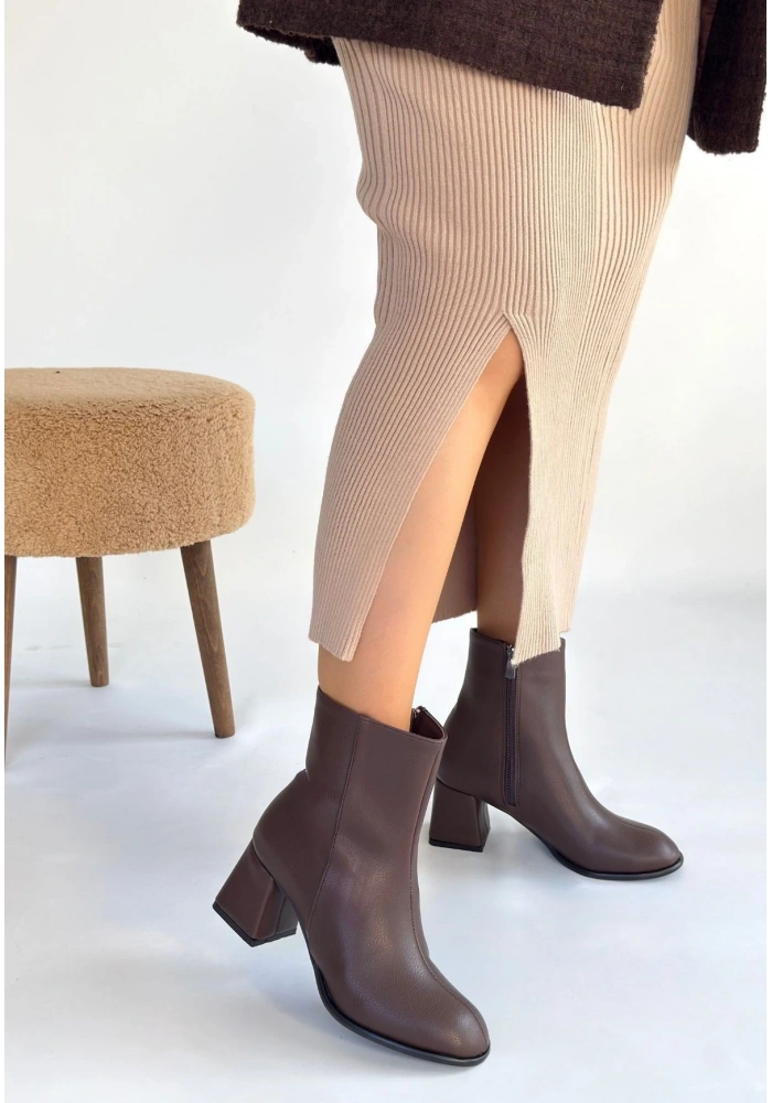 Tendy Kahverengi Cilt Topuklu Bot