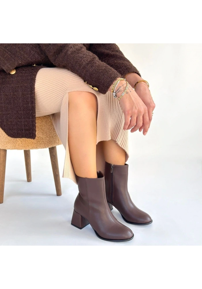 Tendy Kahverengi Cilt Topuklu Bot