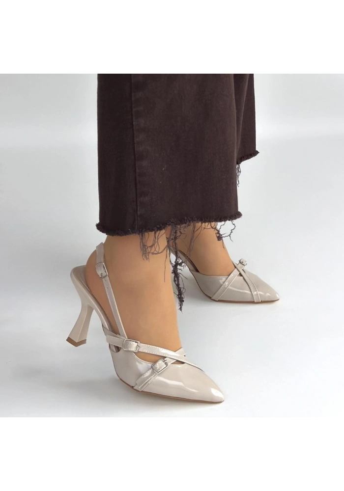 Tetti Bej Rugan Topuklu Ayakkabı