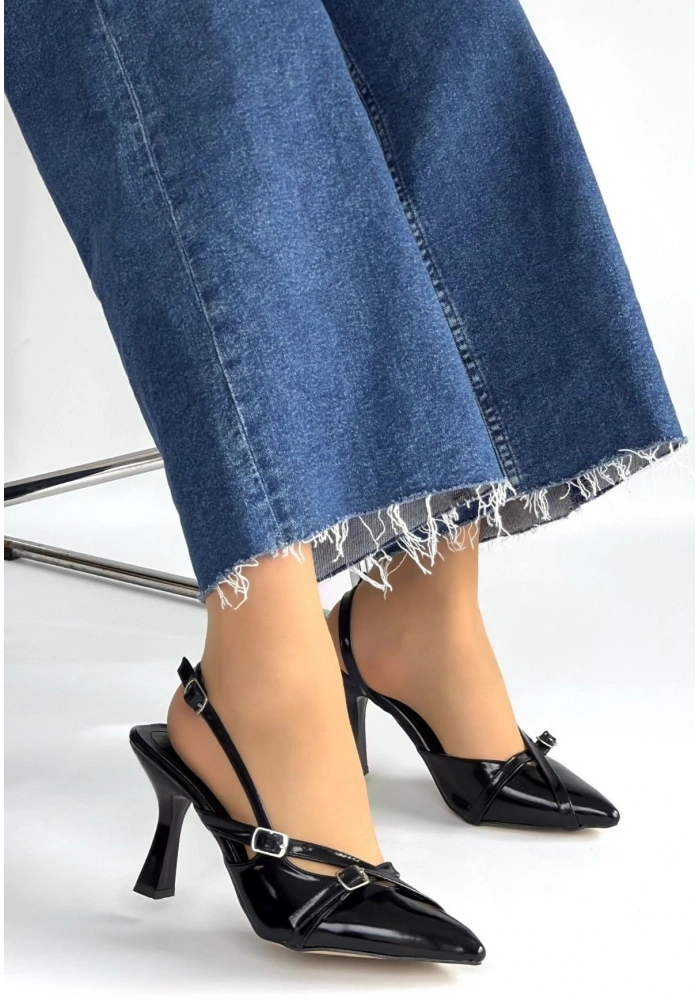 Tetti Siyah Rugan Topuklu Ayakkabı