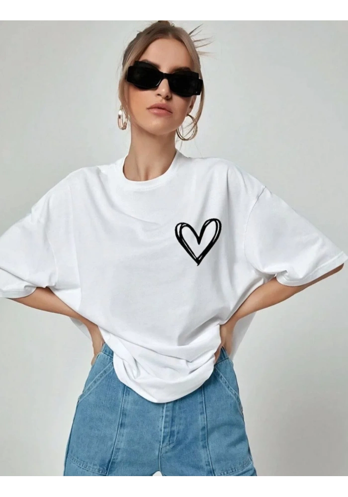 Kadın Kalp Baskılı Oversize T-Shirt - Beyaz