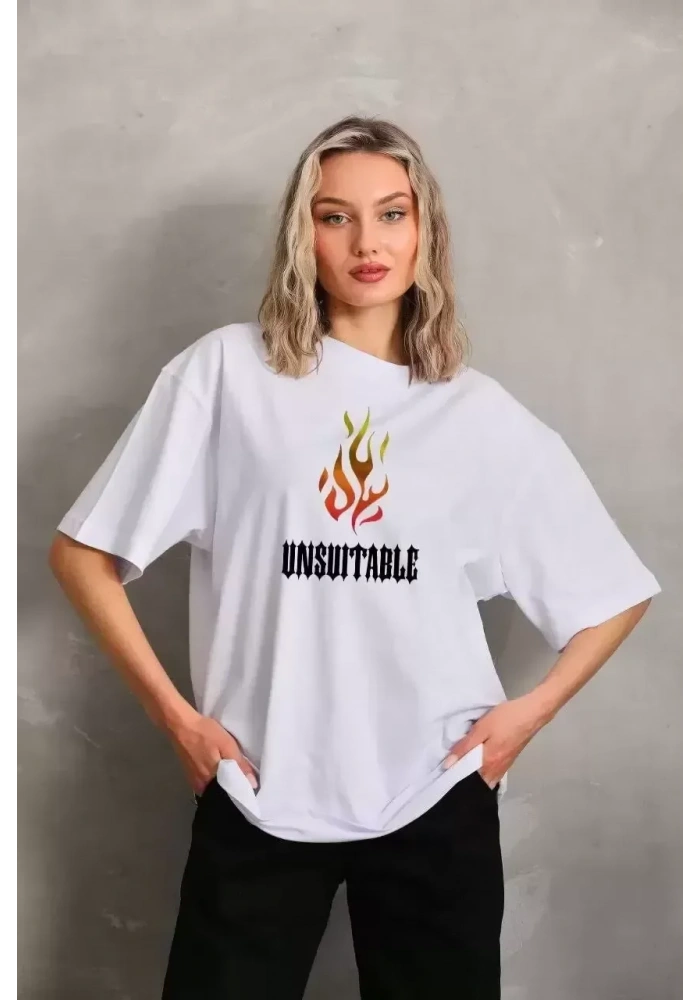kadın Bisiklet Yaka Baskılı Oversize T-Shirt - Beyaz