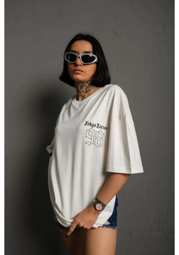 kadın Bisiklet Yaka Baskılı Oversize T-Shirt - Beyaz