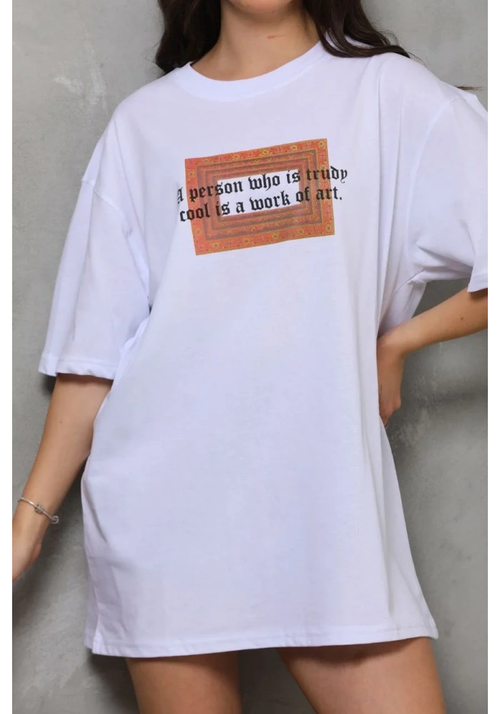 kadın Bisiklet Yaka Baskılı Oversize T-Shirt - Beyaz