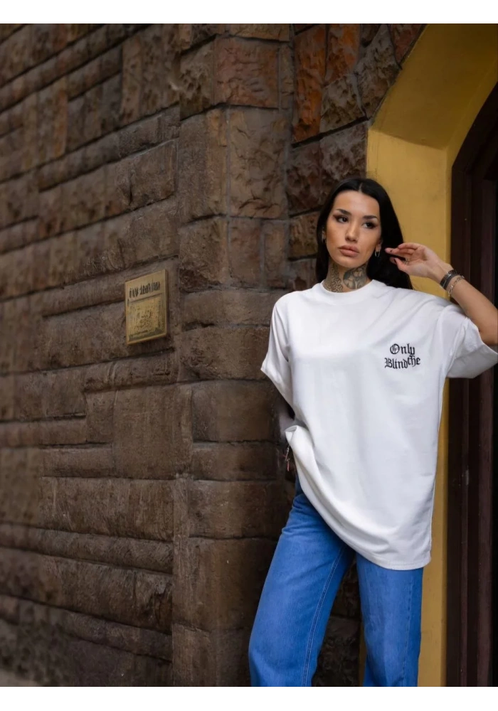 kadın Bisiklet Yaka Baskılı Oversize T-Shirt - Beyaz