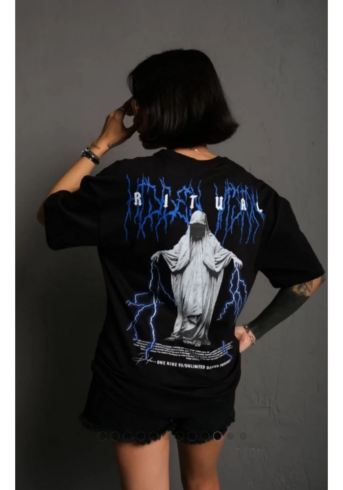 kadın Bisiklet Yaka Baskılı Oversize T-Shirt - Siyah