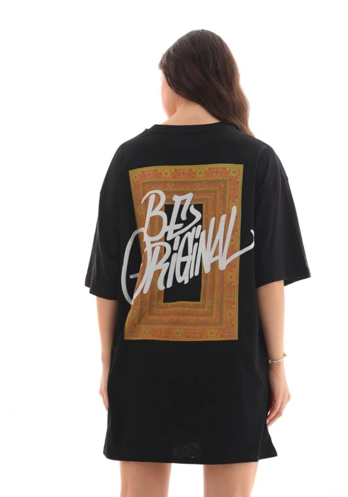 kadın Bisiklet Yaka Baskılı Oversize T-Shirt - Siyah