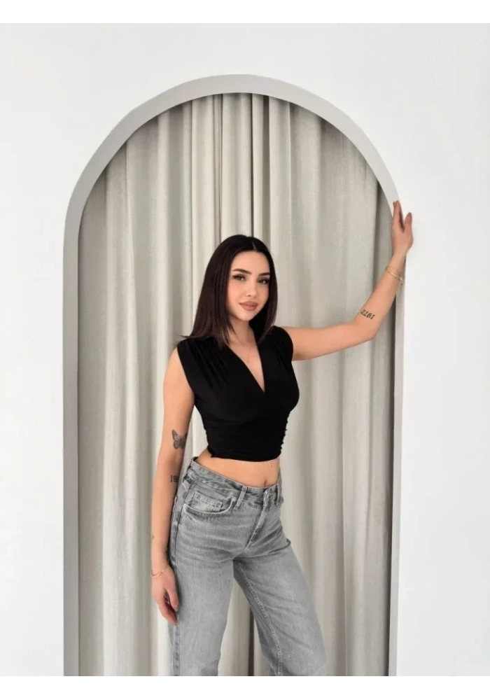 Vatkalı Kolsuz V Yaka Drapeli Crop Bluz Likralı Fit - Siyah