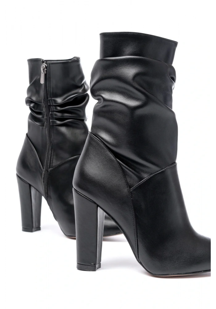 VRT-4815 Siyah Yüksek Kalın Topuklu Körüklü Fermuarlı Kadın Bot