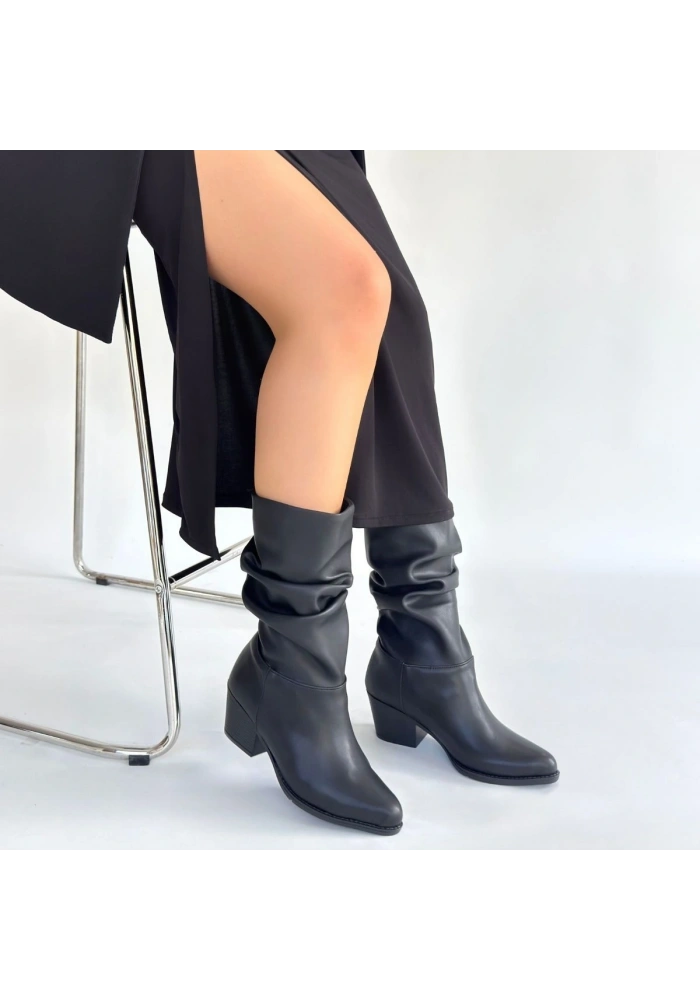 Yior Siyah Cilt Topuklu Bot