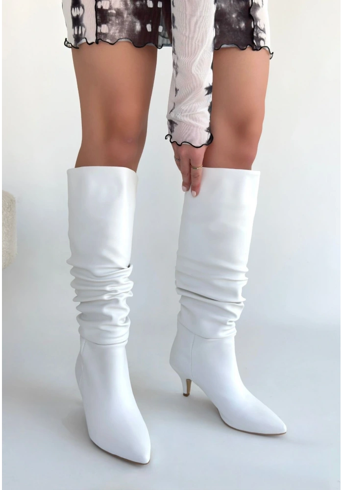 Zelya Beyaz Cilt Topuklu Çizme