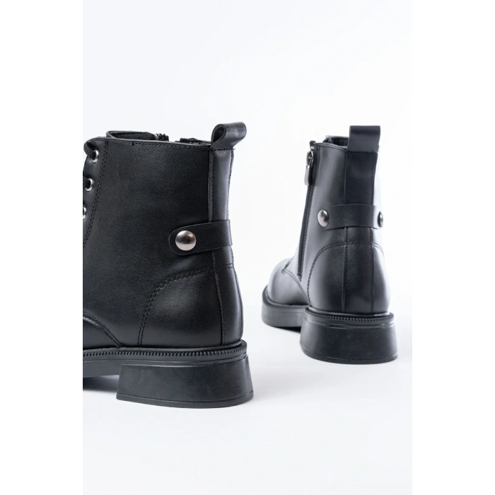 02-2003 Siyah Bağcıklı Fermuarlı Günlük Kadın Bot