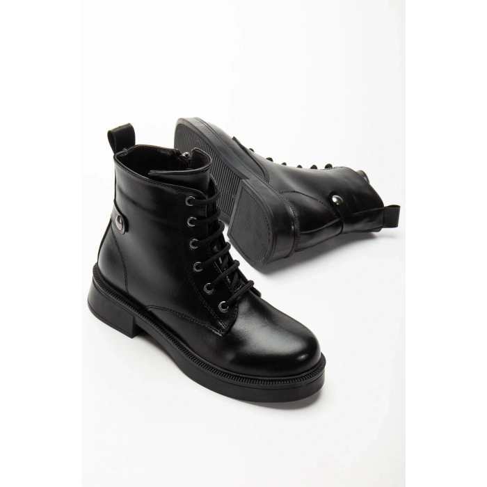 02-2003 Siyah Kırışık Rugan Bağcıklı Fermuarlı Günlük Kadın Bot