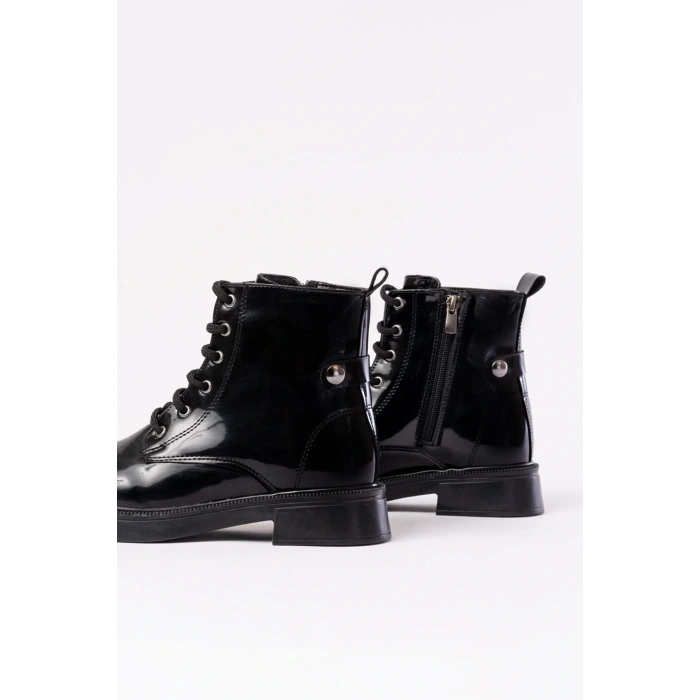 02-2003 Siyah Rugan Bağcıklı Fermuarlı Günlük Kadın Bot