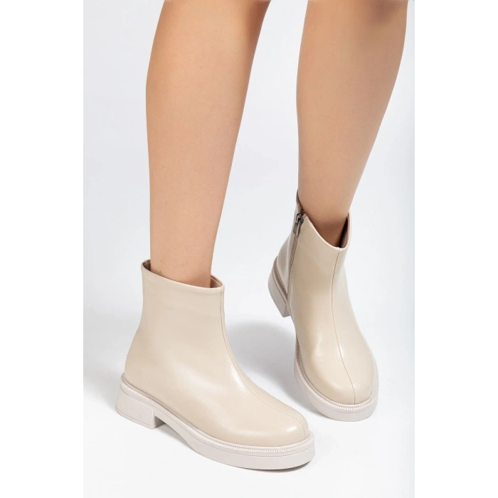 02-3033 Bej Kırışık Rugan Fermuarlı Günlük Kadın Bot