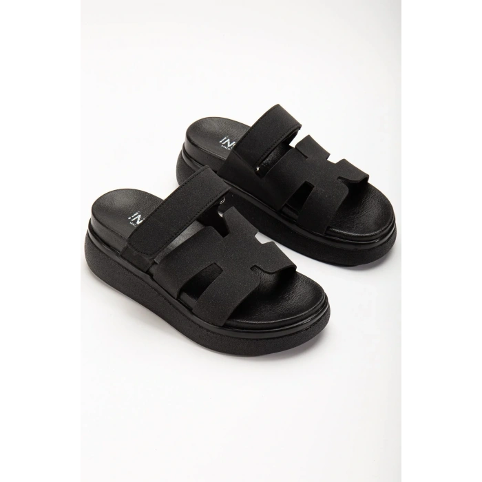 24422-HERMES Siyah Dolgu Topuk Kadın Sandalet