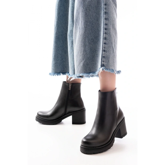 767-3020 Siyah Fermuarlı Kalın Topuklu Günlük Kadın Bot