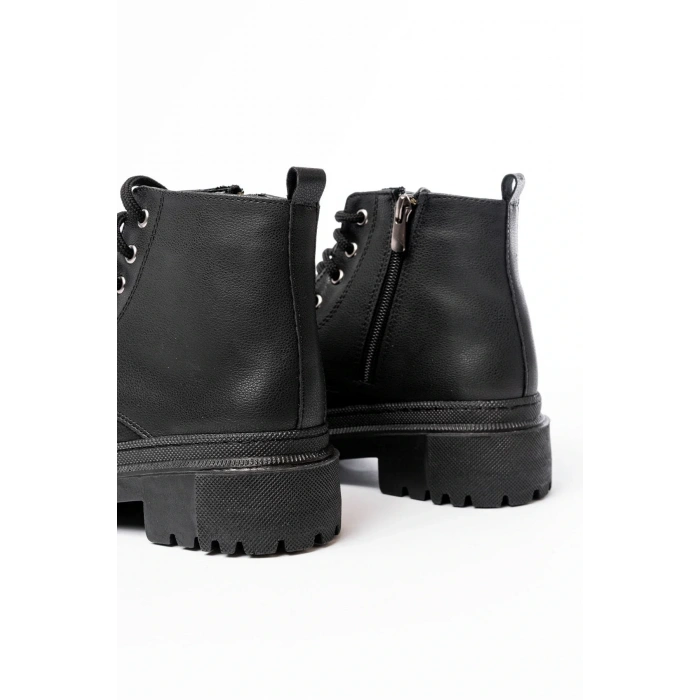 812-2129 Siyah Bağcıklı Fermuarlı Günlük Kadın Bot