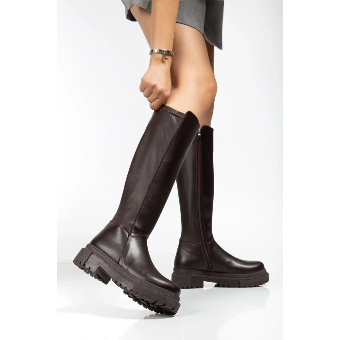 812-300 Kahverengi Fermuarlı Günlük Kadın Çizme