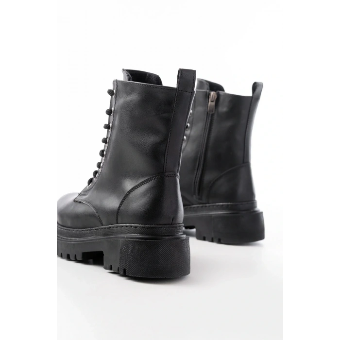812-356 Siyah Bağcıklı Fermuarlı Günlük Kadın Bot