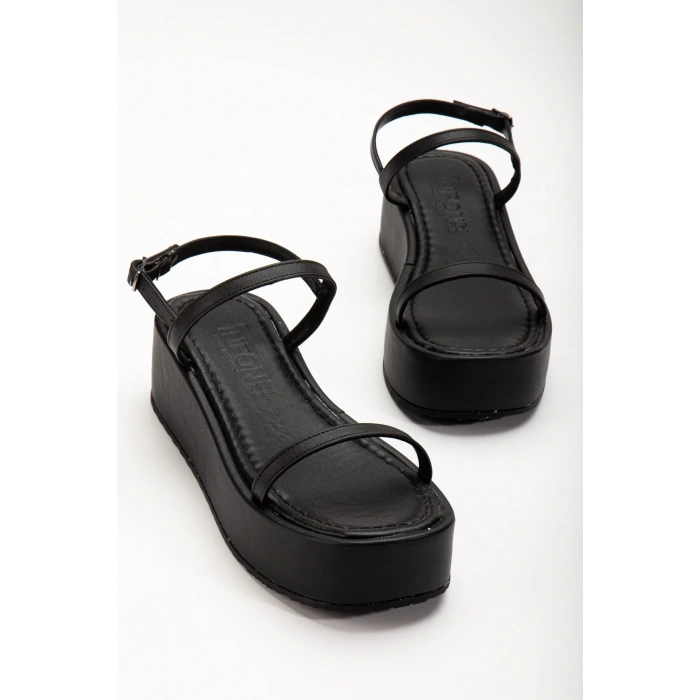 861-1027 Siyah Dolgu Topuk Kadın Sandalet