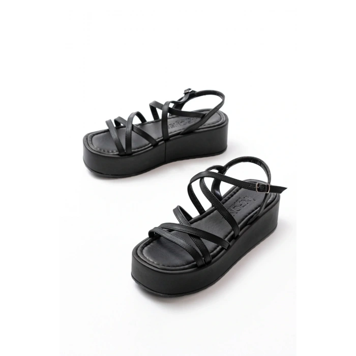 861-1029 Siyah Dolgu Kadın Sandalet