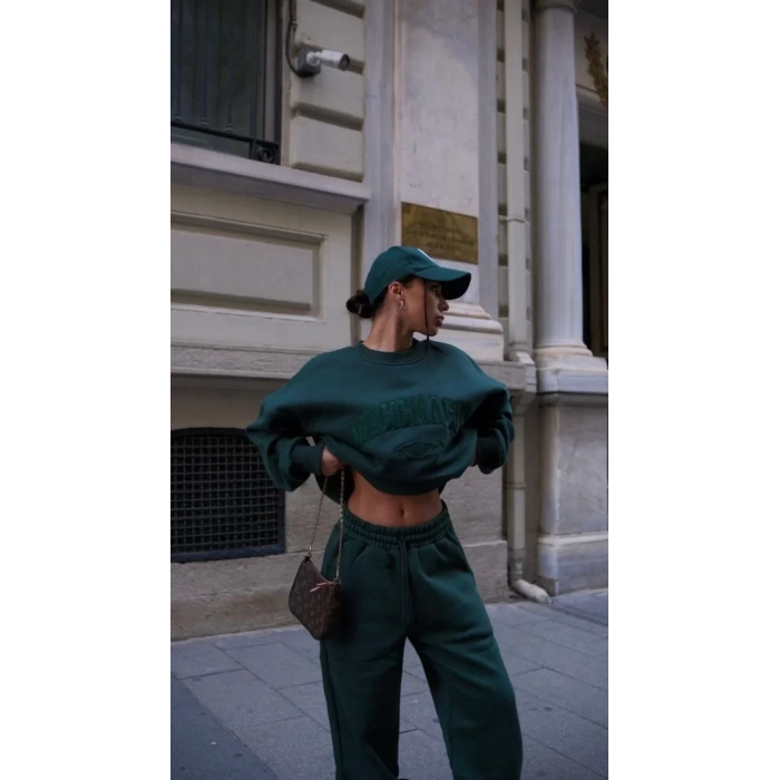 Bisiklet Yaka Nakış İşlemeli Üç İplik Sweat Takım - Yeşil