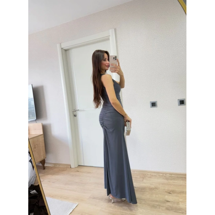 Bürümcük Kumaşlı İçi Astarlı Üzgülü Kolsuz Büzgülü Uzun Elbise - Füme