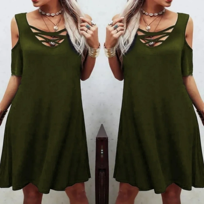 Dekolteli Bağcık Detay Viskon Kumaş Elbise