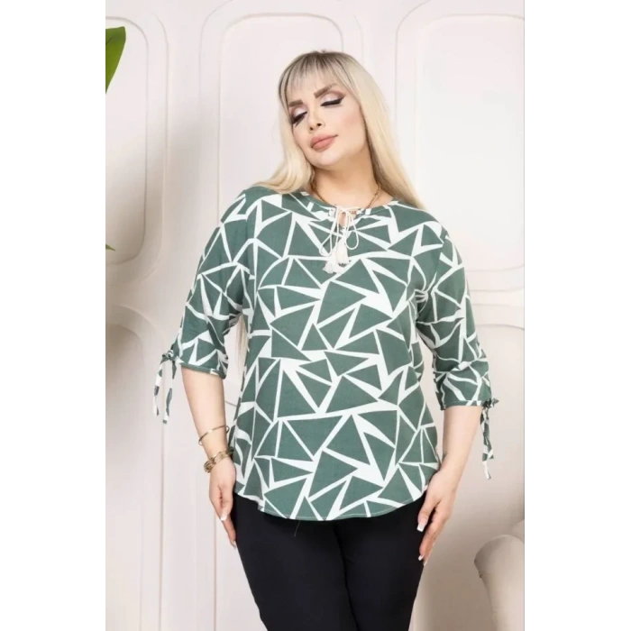 Desenli Püsküllü Viskon Bluz Bebe Yaka Kısa Kollu Big Size Rahat Kesim - Desenli