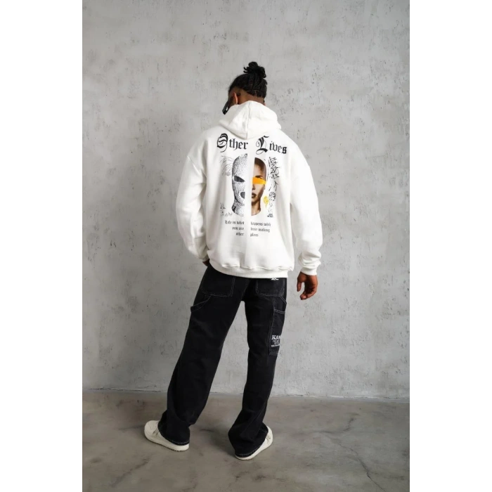 Erkek Oversize Üç İplik Şardonlu Kapüşonlu Sweatshirt – Beyaz “Other Lives” Ön ve Arka Baskılı, Kanguru Cepli, Ribanalı Rahat Kışlık Model Beyaz