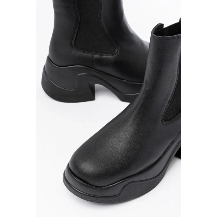 FZ-2400 Siyah Yüksek Tabanlı Lastikli Günlük Kadın Bot