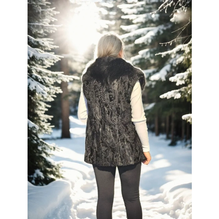 Kadın Kolsuz Hakiki Kürk - Siyah