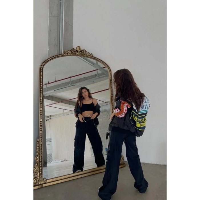 Kadın Sırt ve Kol Parça Baskılı Bomber Ceket - Siyah