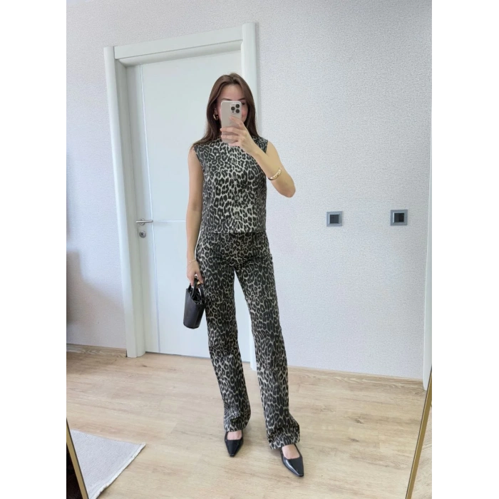 leopar desenli Düğmeli Bluzlu Pantolon İkili Takım -Leopar