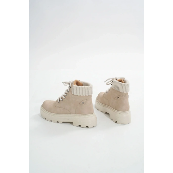 LMÇ-2045 Bej Süet Bağcıklı Kalın Taban Kadın Günlük Bot