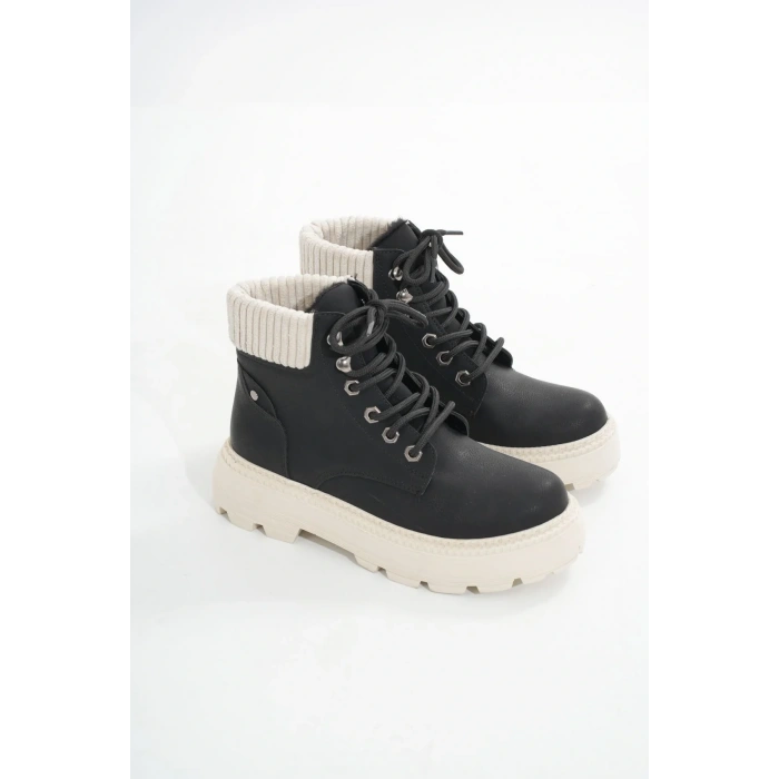 LMÇ-2045 Siyah-Bej Taban Bağcıklı Kalın Taban Kadın Günlük Bot